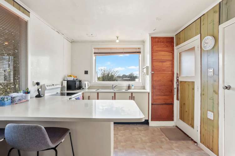 35 Flanshaw Road Te Atatu South_1