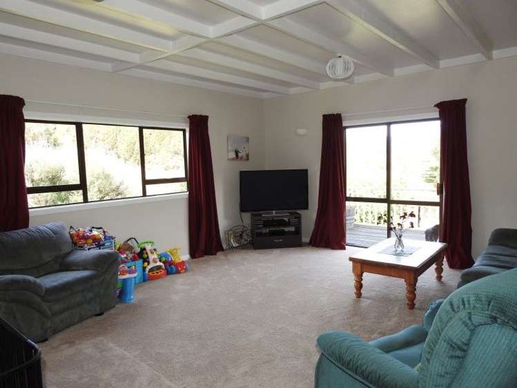 84 Peakes Road Wairau Valley_5