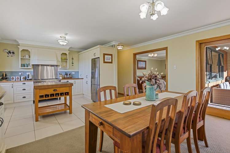 44 Millstream Drive Lincoln_7