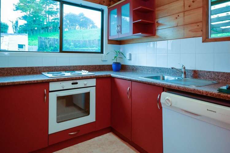 852 Upper Kina Road Opunake_14