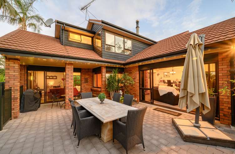 54 Beach Road Mellons Bay_13