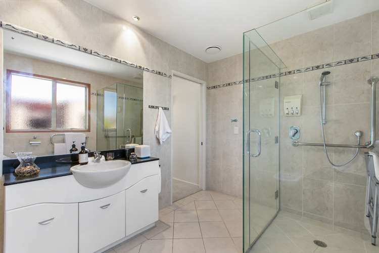 27 The Parade Bucklands Beach_16