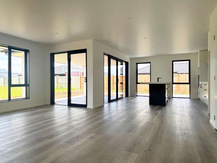 13 Taurangawaka Road One Tree Point_2