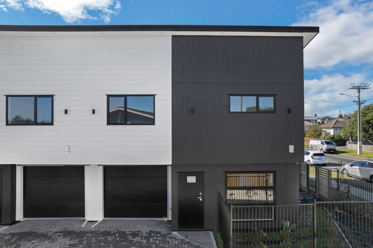 Lot 1-4/71 Pah Road Papatoetoe_17