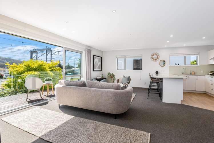 4 Marina View Paremata_5