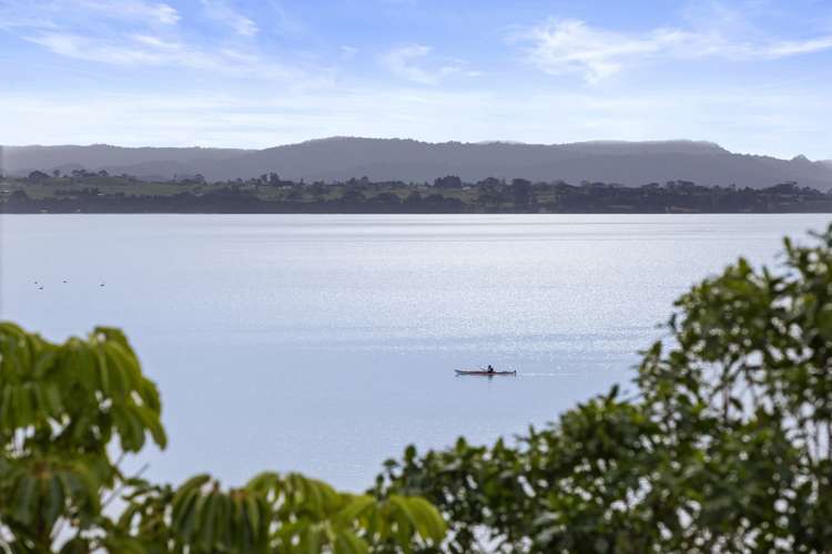 4 Crispe Road Clarks Beach_5