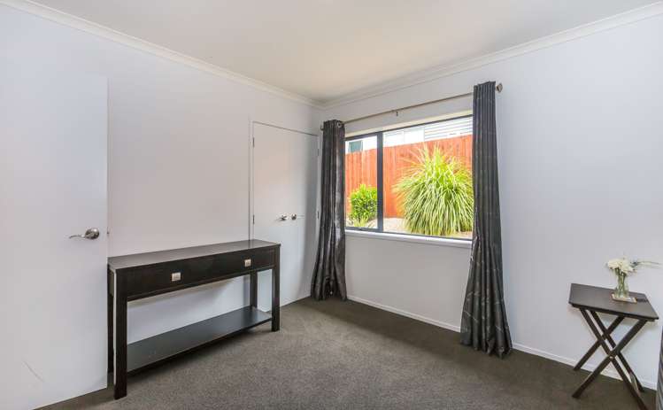 124b Brian Crescent Stanmore Bay_24