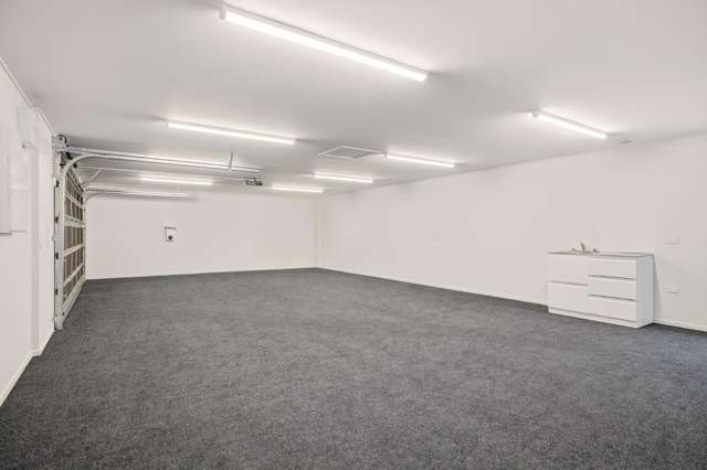 1/6 Manatu Lane Waltham_1