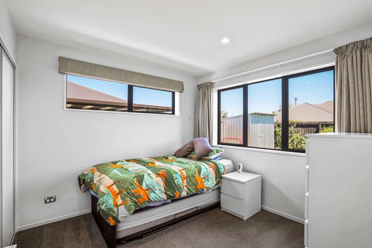 80 Sunline Avenue Lincoln_18