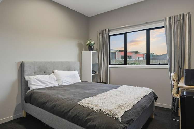 10 Ellesmere Close Pyes Pa_13