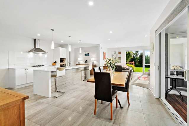 14 Defender Crescent Beachlands_2