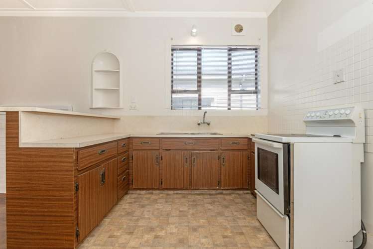 14 De Lautour Road Kaiti_8