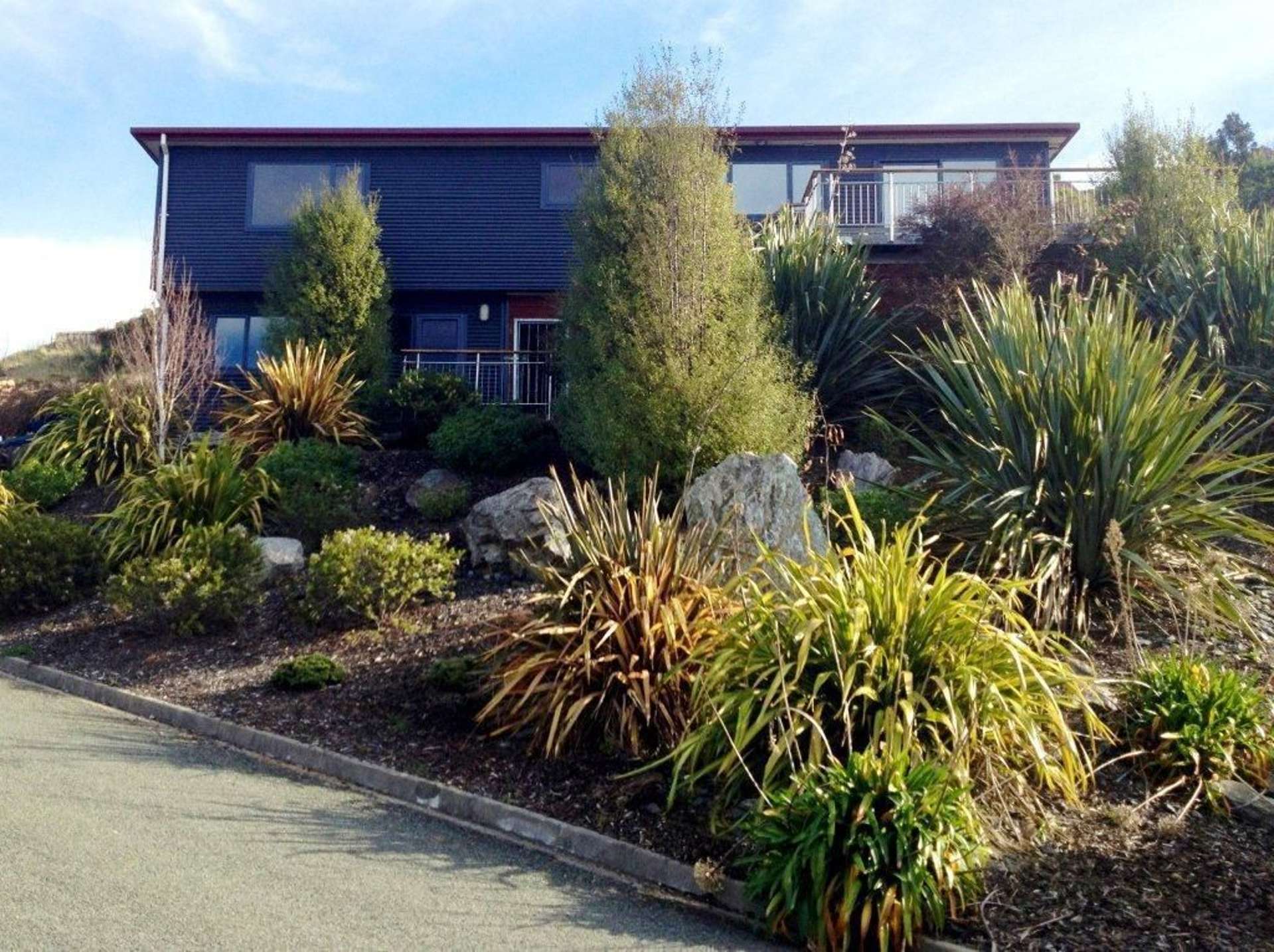 29 Saint Lawrence Street Toi Toi_0