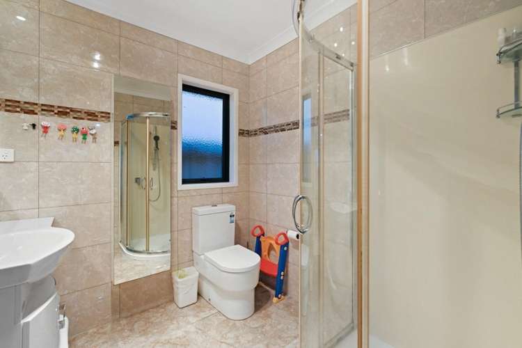 14 Castleton Way 2743_11