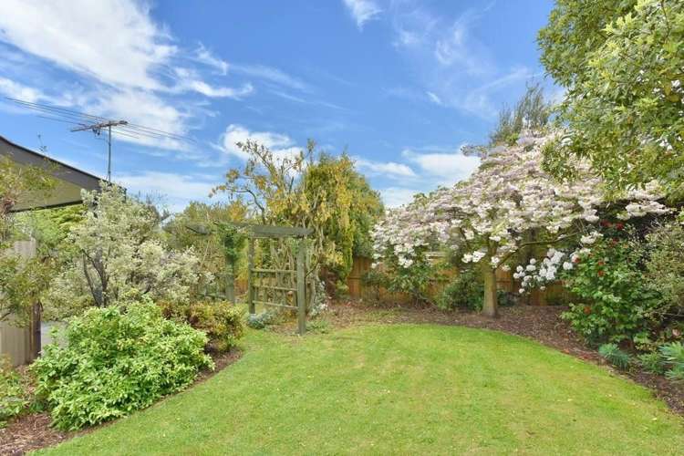 42 Woodend Road Woodend_18