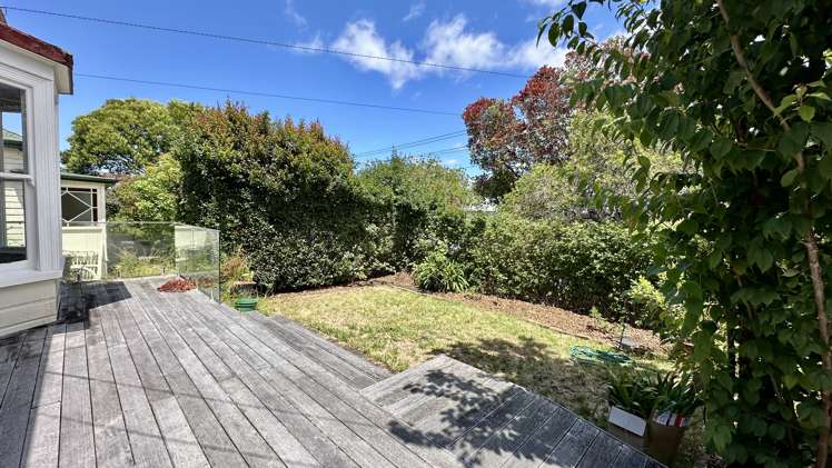 8 Carrick Place Mount Eden_13