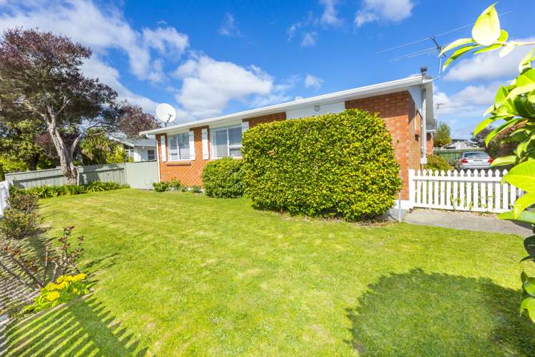 1/9 Denver Grove Totara Park_3