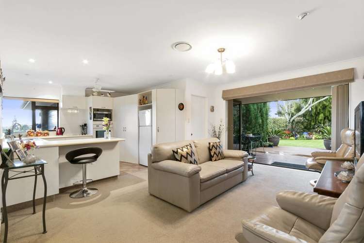 67 Highfields Drive Katikati_3