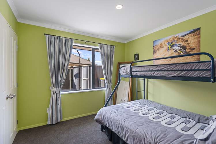 2 Montego Close Shirley_11