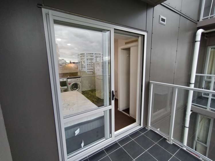 11m/113 Vincent Street Auckland Central_13