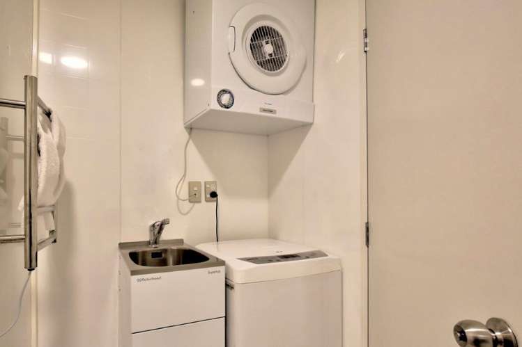 1/62g Shotover Street Queenstown_13