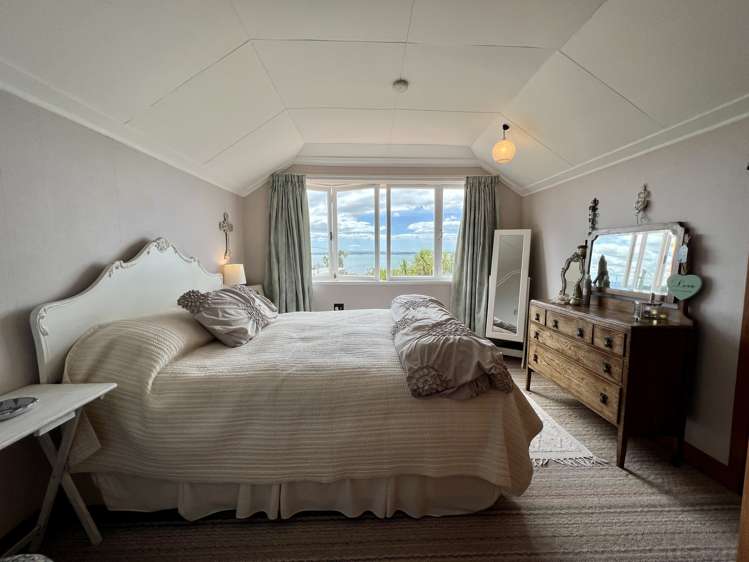 38 Moana Street Riverton_16