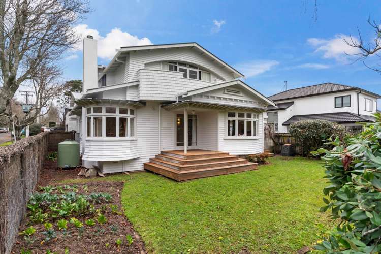 2 Lynch Street Pt Chevalier_33