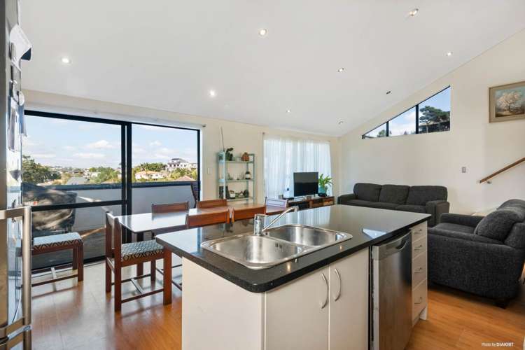 2/274 Glamorgan Drive Northcross_9