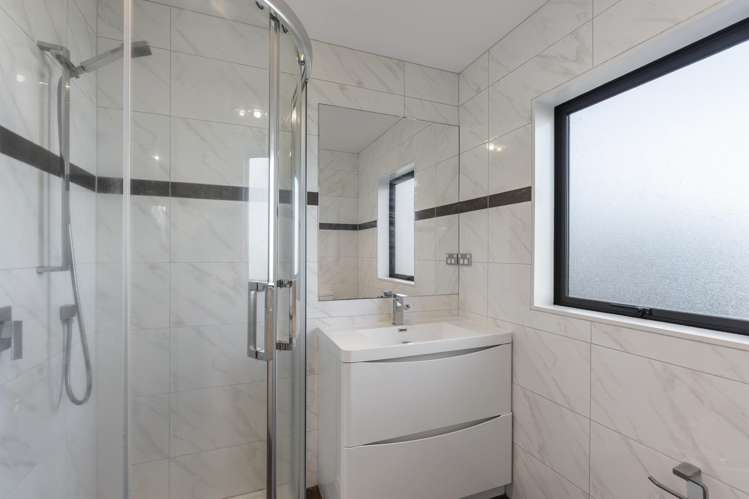 19 Farnol Street Hillsborough_13