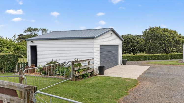 722 Awhitu Road Waiuku_18