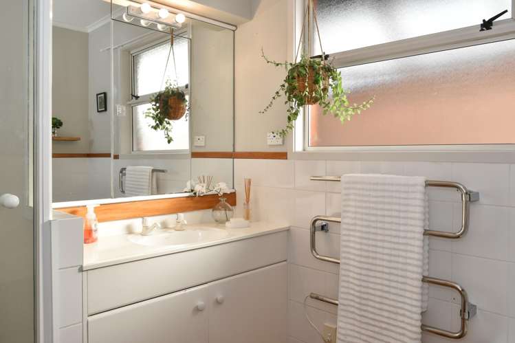 23 Whitaker Street Otumoetai_13