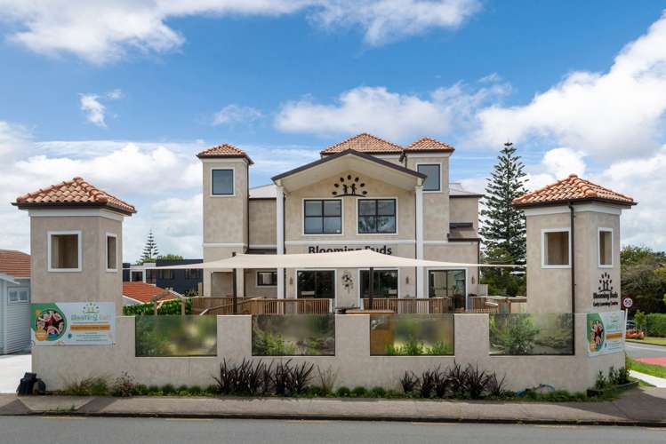 3145 Great North Road New Lynn_7