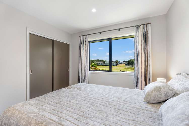 105 Rangiora Crescent Matarangi_14