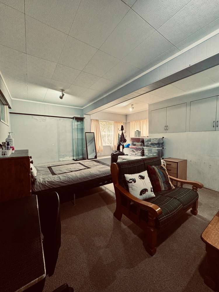 4 Ayton Drive Totara Vale_22