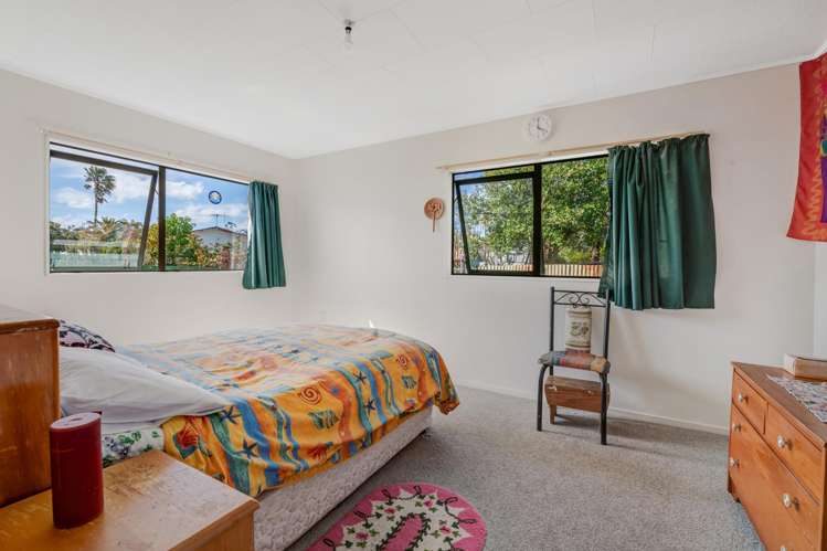13 Te Moau Avenue Parakai_11