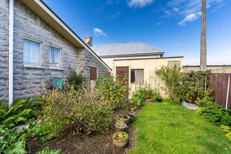15B Baker Street Caversham_22