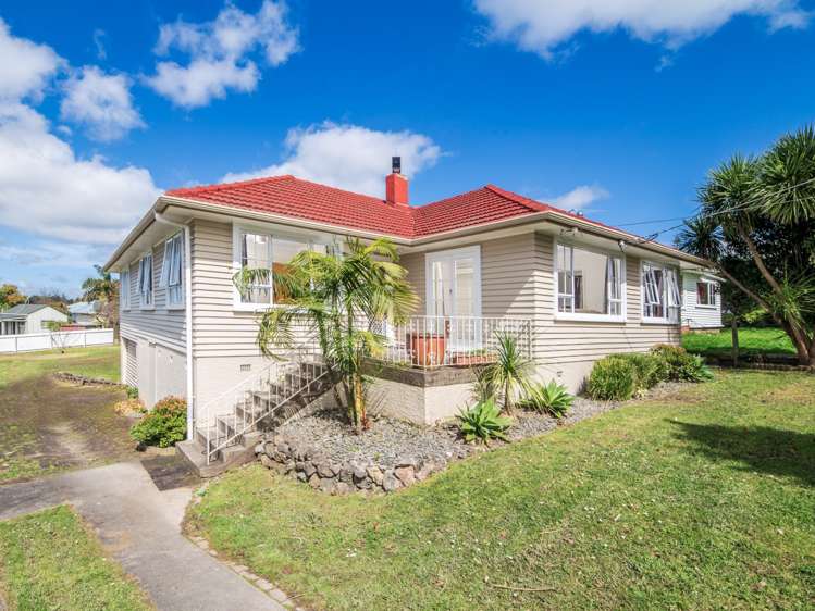 9 Tiroroa Avenue Te Atatu South_4