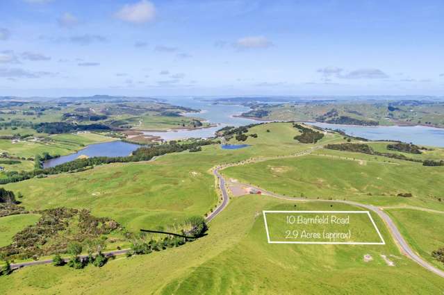 10 Barnfield Road Kaiwaka_1