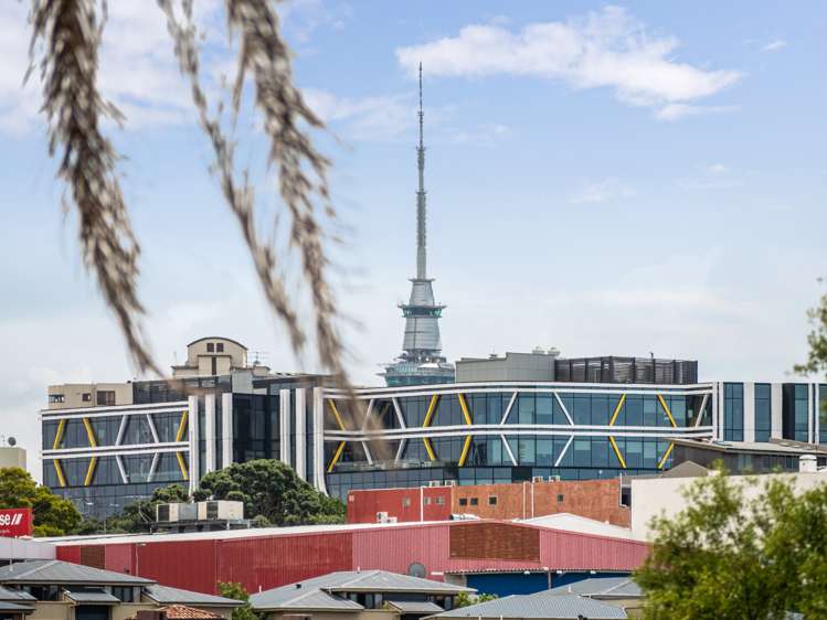 8/82 Bassett Road Remuera_7