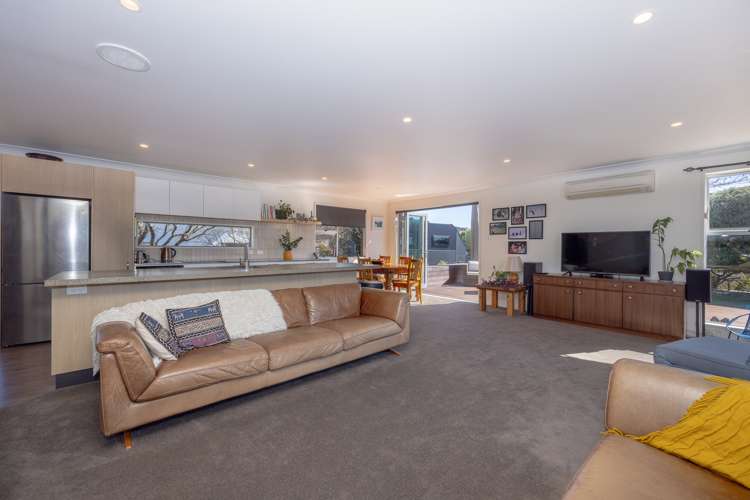 9 Frye Crescent Albert Town_1