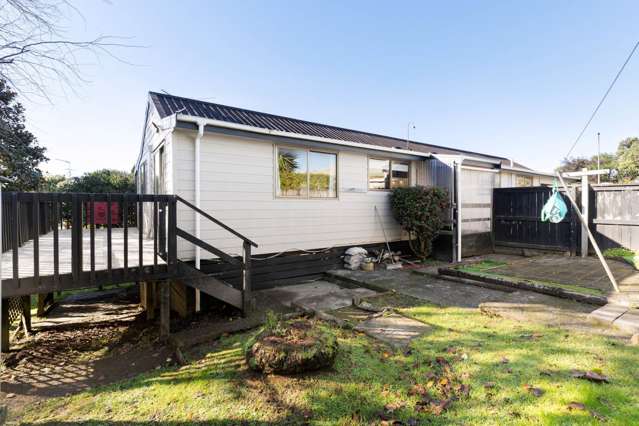 Spacious Family Home in Wattle Downs - 4 Bedro...