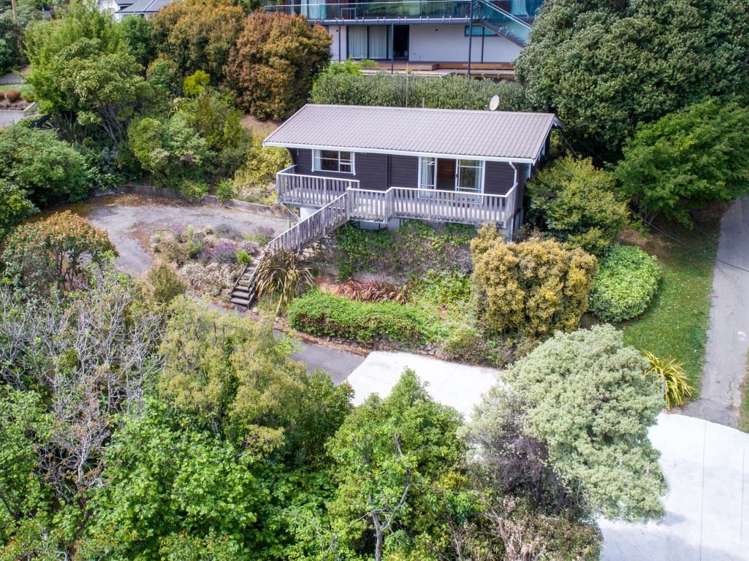 14 Armstrong Crescent Akaroa_10