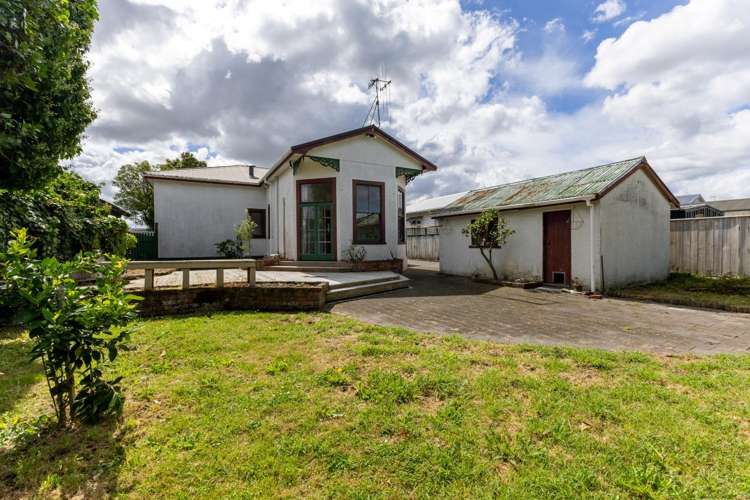 6 Worcester Street West End_13