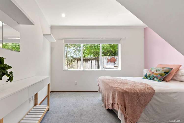 2 Rosetti Rise West Harbour_14