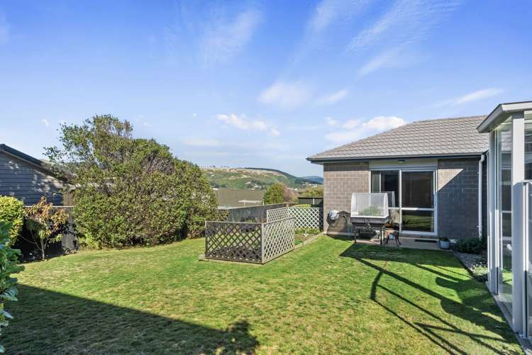11 Paparoa Crescent Aotea_13