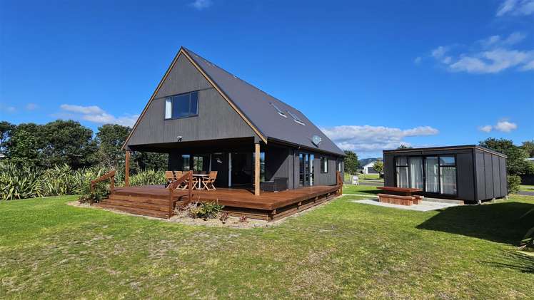 135 Harbour Drive Matarangi_19