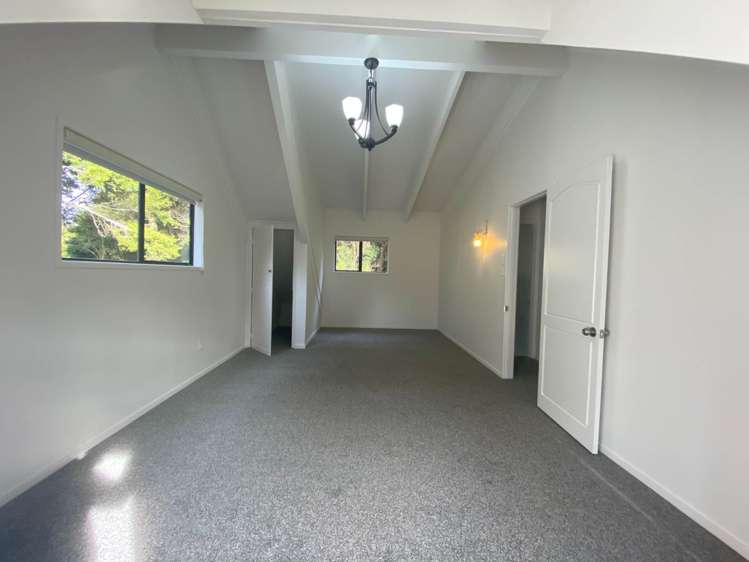 30 Paulownia Place Totara Heights_11