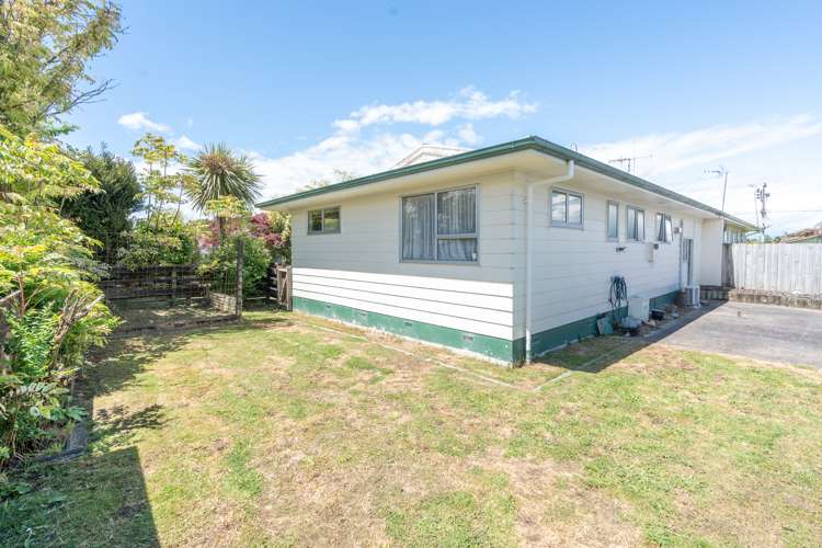 1b Grange Avenue Nawton_16