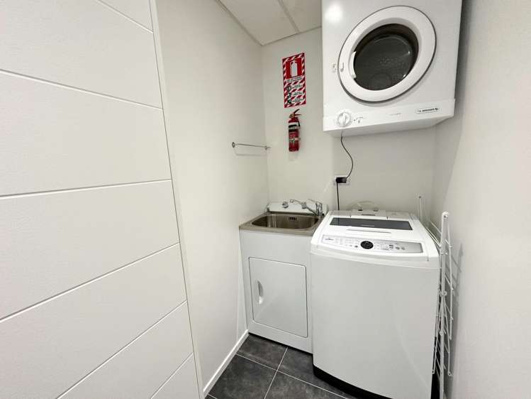 1/1 Wakefield Av Sumner_16