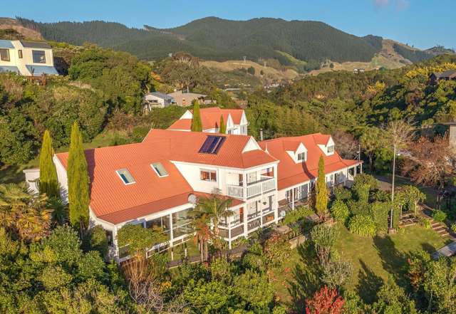 Timeless Icon | 2 Dwellings, Lift, Vistas